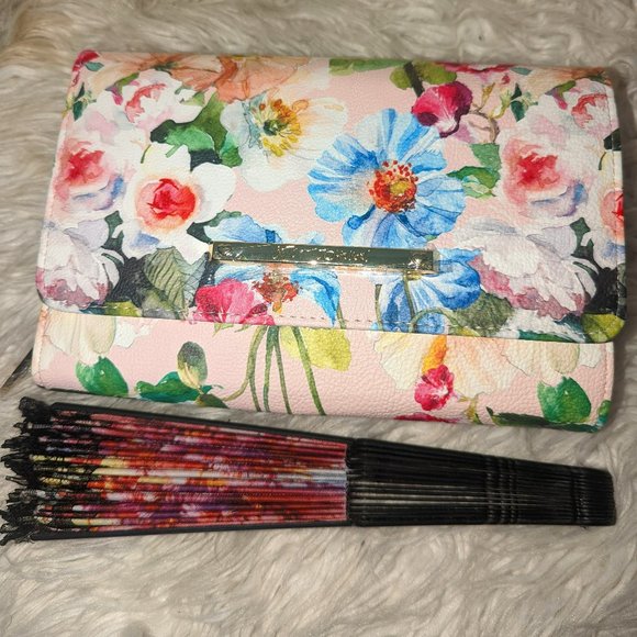 Betsey Johnson Floral Sadie Wallet - Picture 1 of 4